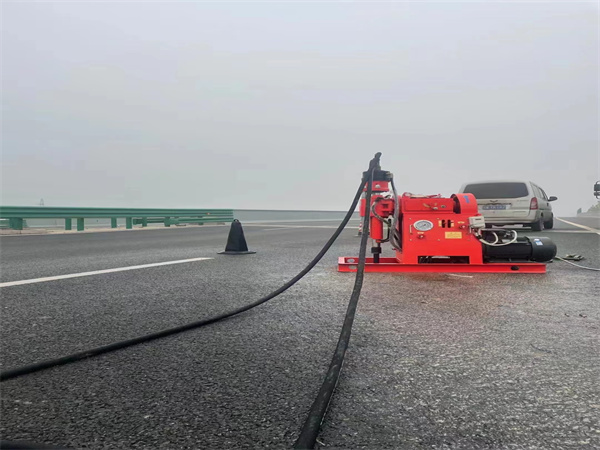 昌黎马路路基路面开裂下沉注浆加固灌浆